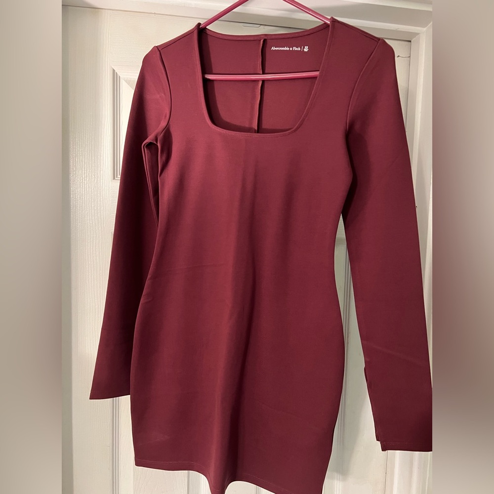 Abercrombie & Fitch Burgundy Long Sleeve Bodycon Dress, XS, NWOT